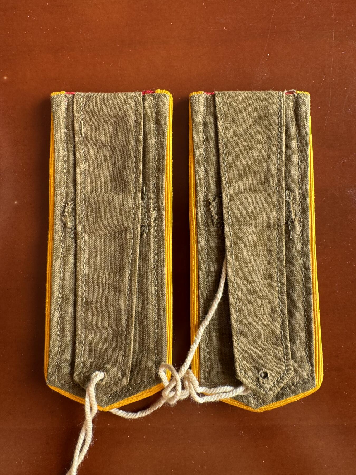 五哥徽章群   31号周六晚上八点4群联拍 肩