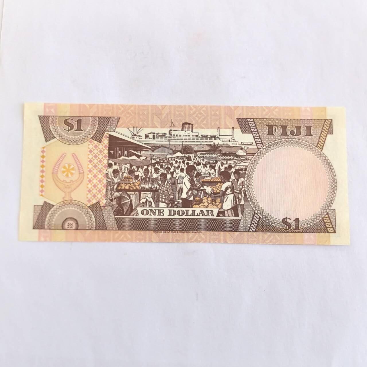 各国外币第110期 斐济1元1980年 全新