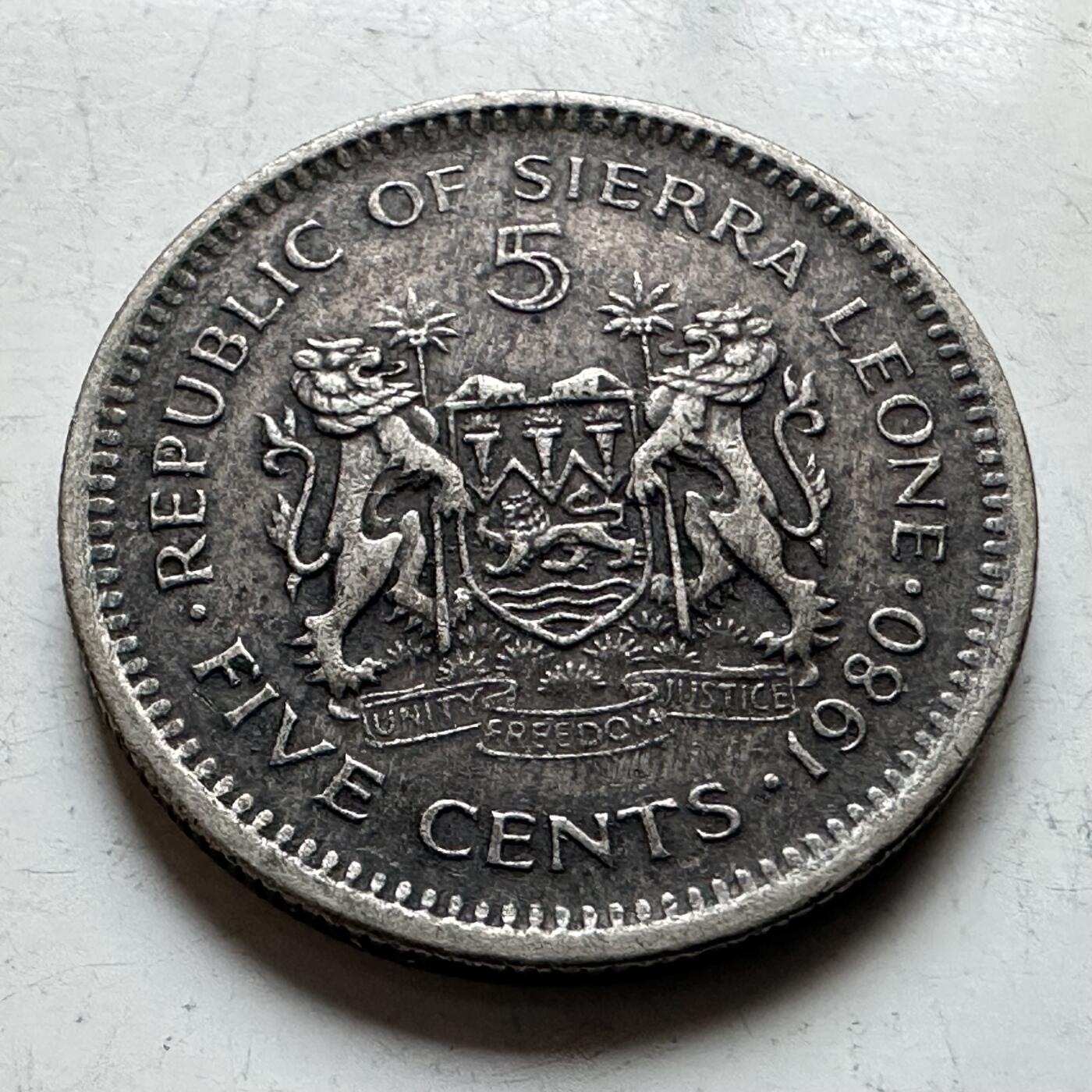 🌹外币初藏🌹🐯2026年第14场  每周二四六晚8️⃣点 接代拍 塞拉利昂1980年五分