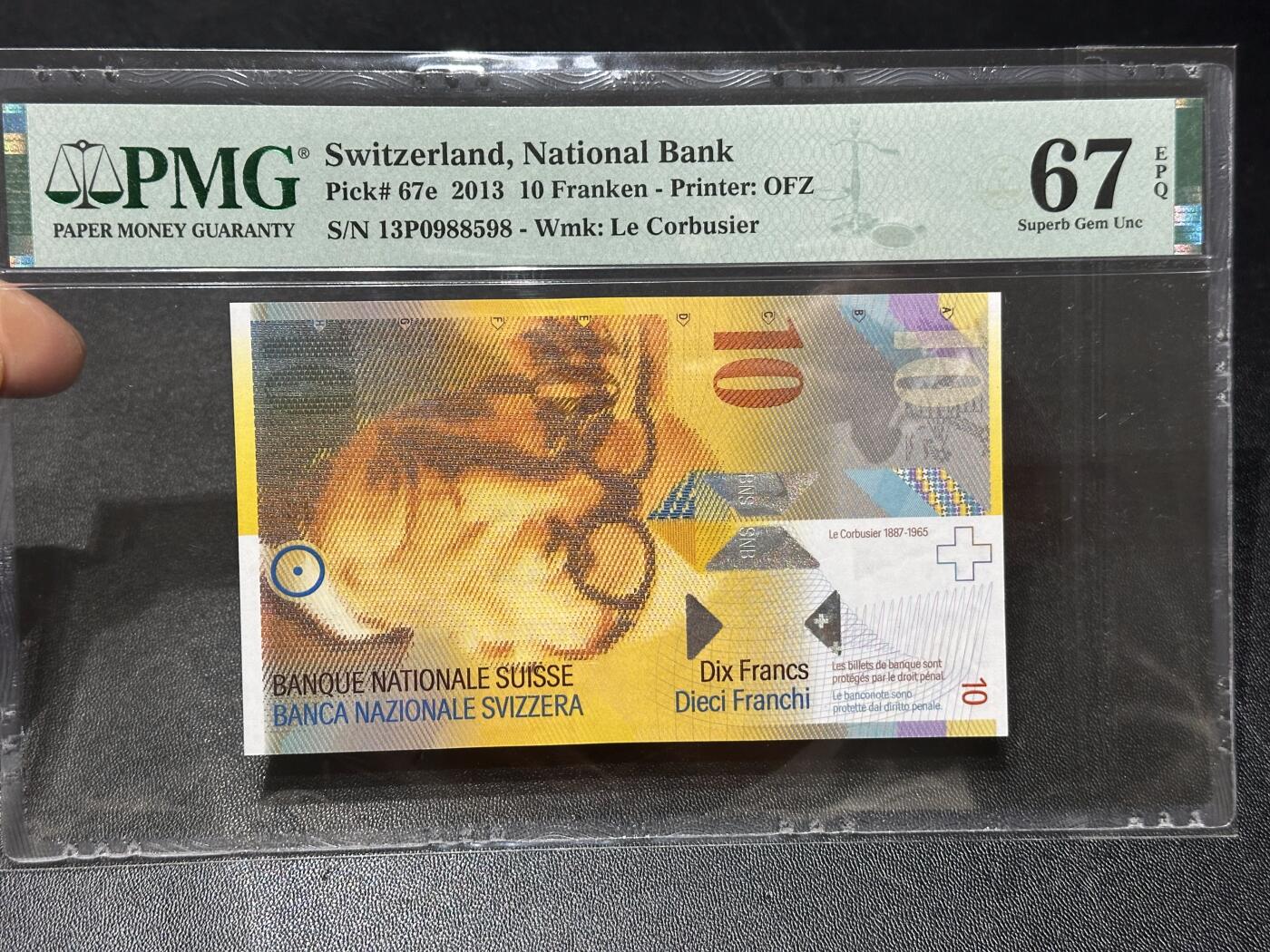 《外钞收藏家》第六百零六期（精品场）（本平台长期征集拍品、欢迎藏友们联系合作） 2013年瑞士人像竖版10法郎 PMG67 无47尾598