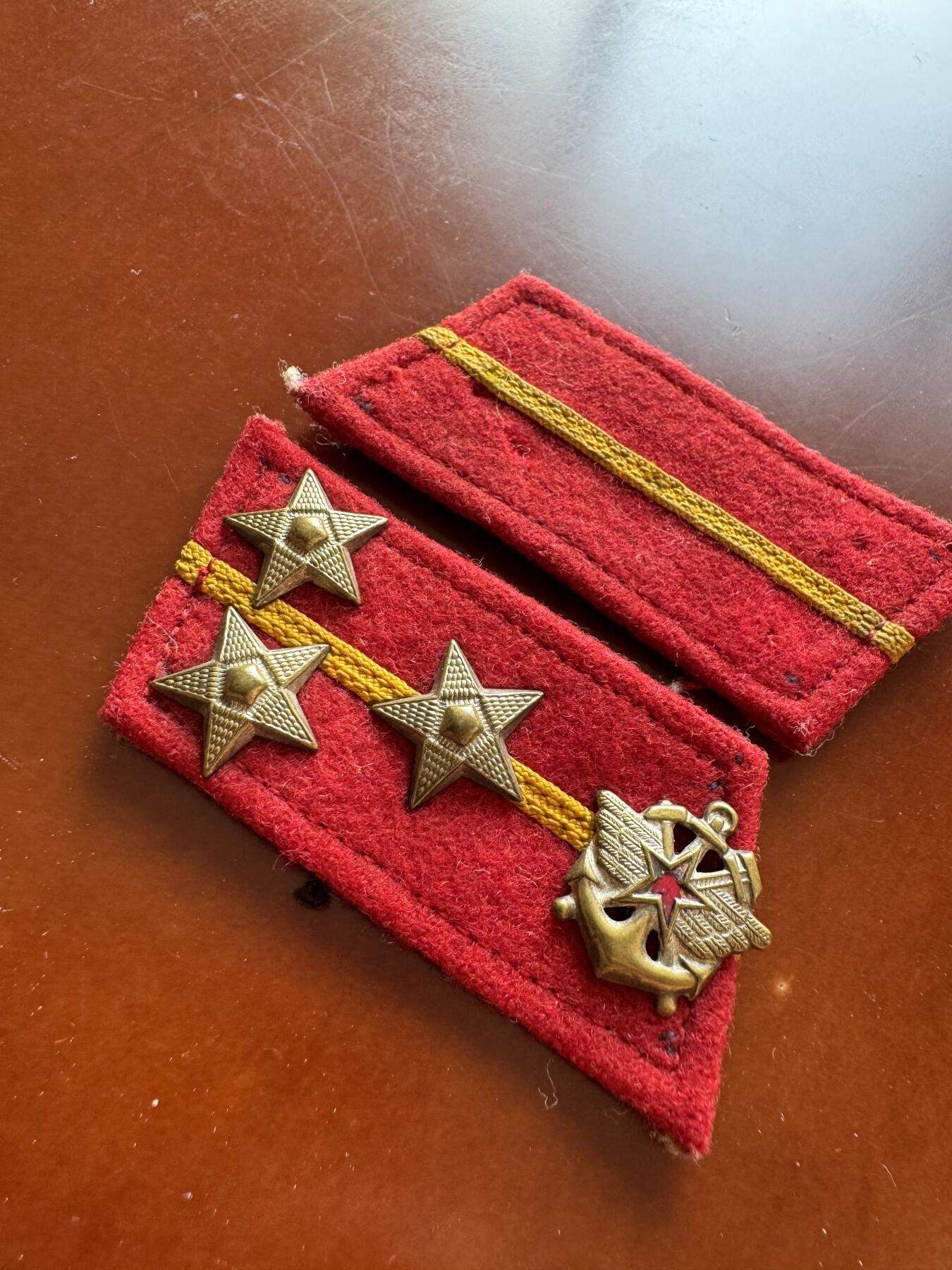 五哥徽章群   31号周六晚上八点4群联拍 领