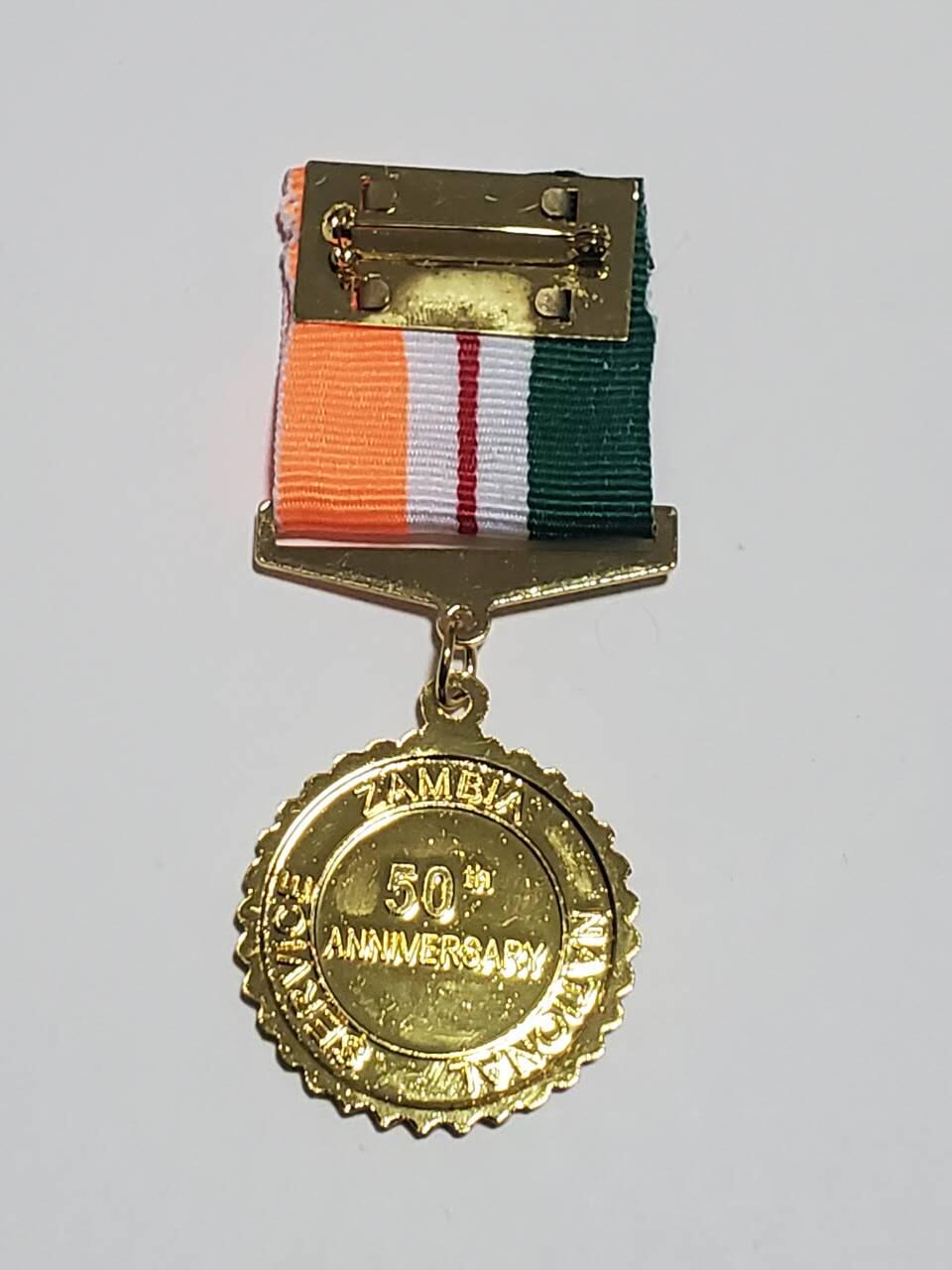 韵星假日军品类拍卖第三十九期暨默多克中校夫妇专场 -- Rimey Holidays Militaria Auction 39 & The Modoks Collection  赞比亚共和国国家服务金僖奖章 铜镀金 少见国家 非常厚重 库存品相