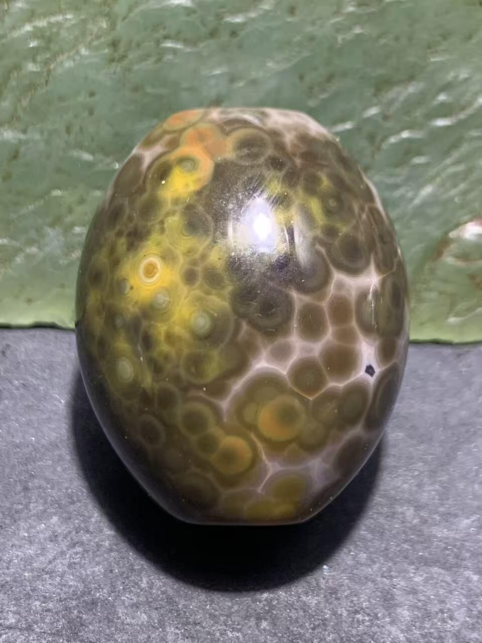 精美冰飘鱼籽纹战国红玛瑙勒子一颗！