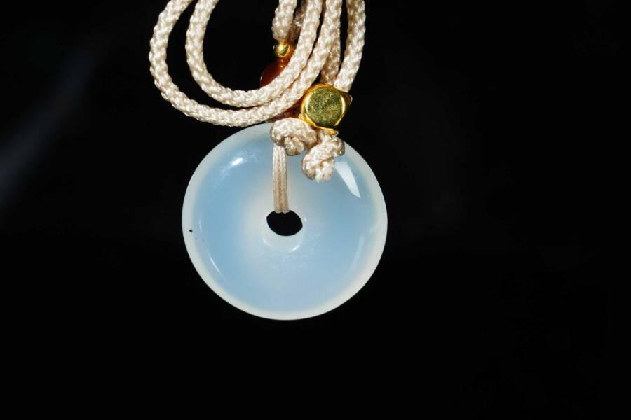 上海都达杂项专场十八（全场包邮） 天然冰透玛瑙平安扣挂件 附鉴定证书