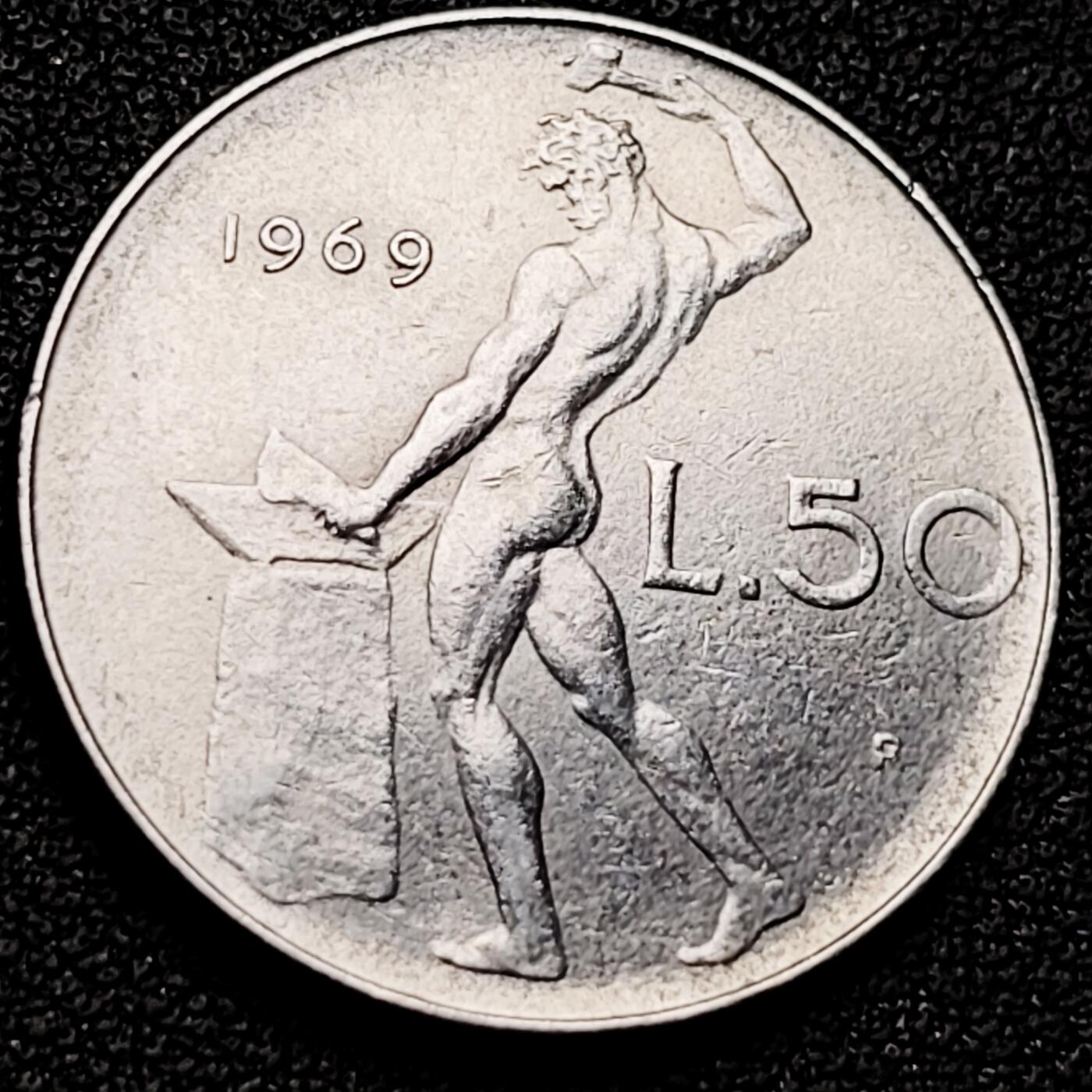 泉币菌-第180场- 精品福利场 意大利 1969年 50里拉 锻冶之神 伍尔坎 24mm