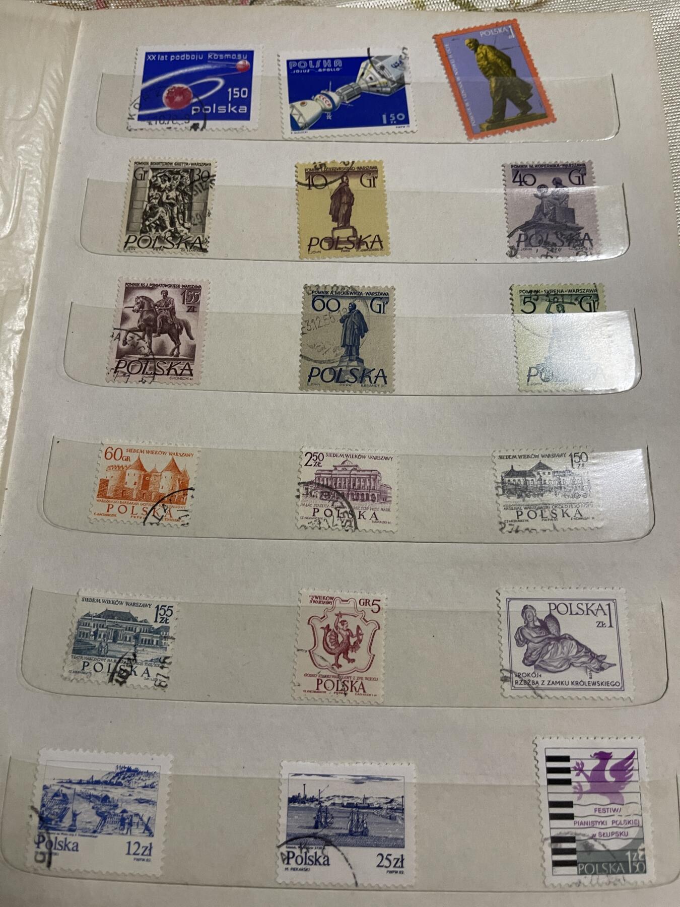 自己90年代收藏的国内欧州邮票两本一起出（可交换朝鲜苏联勋章奖章）