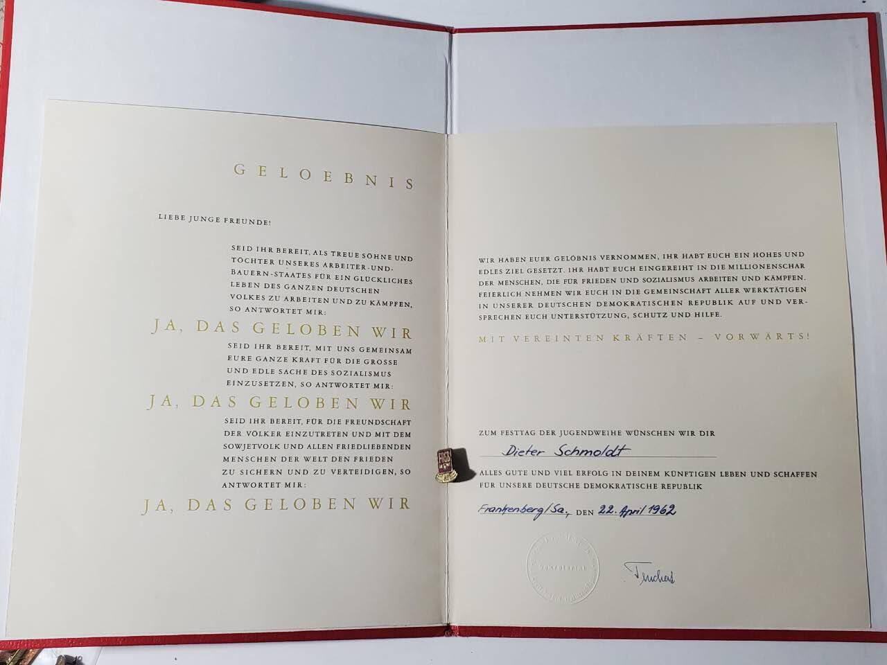 韵星假日军品类拍卖第三十九期暨默多克中校夫妇专场 -- Rimey Holidays Militaria Auction 39 & The Modoks Collection  民主德国青年服务大证书+工会40年荣誉成员一套 带红封皮