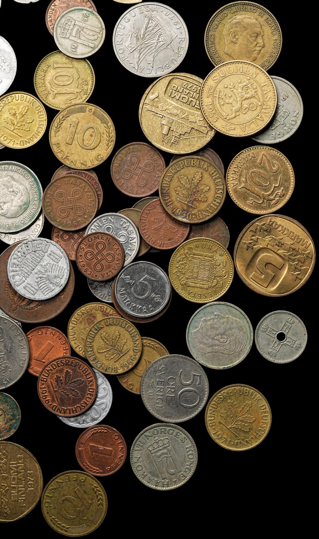 修遠堂世界钱币第103期 现代世界钱币约71枚