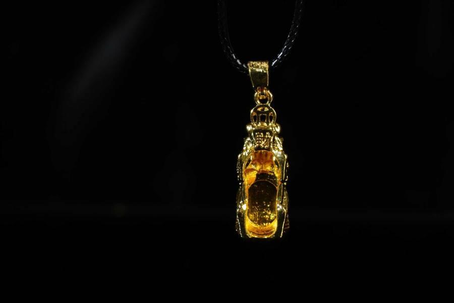 上海都达杂项专场十八（全场包邮） 天然镀金招财龙龟嵌和田玉蛋面挂件 附鉴定证书尺寸：3*1*1.1cm