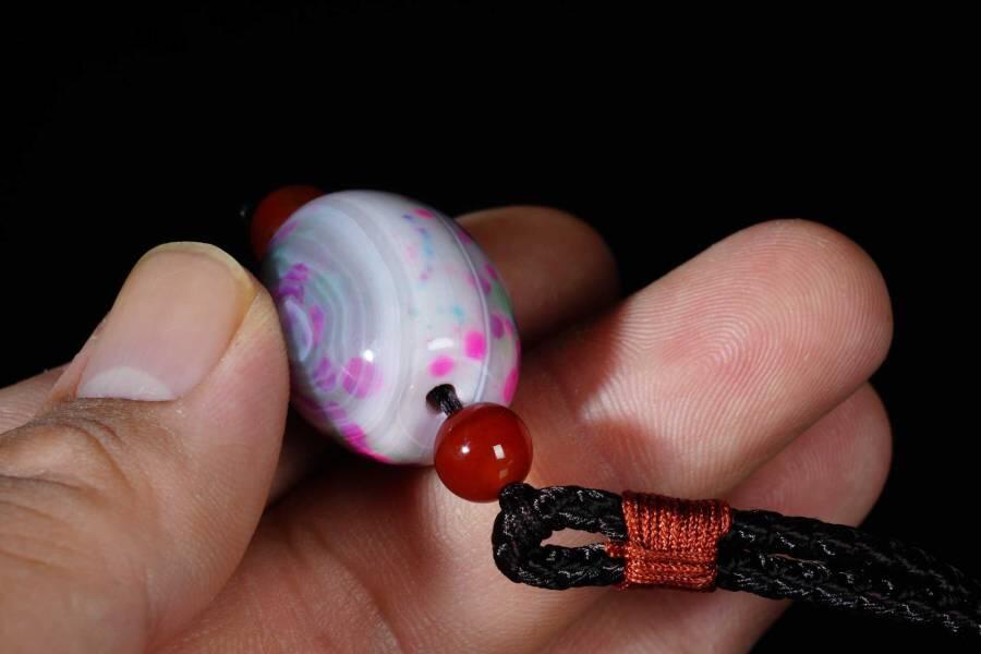 上海都达杂项专场十八（全场包邮） 天然粉色点彩路路通吊坠挂件 附鉴定证书