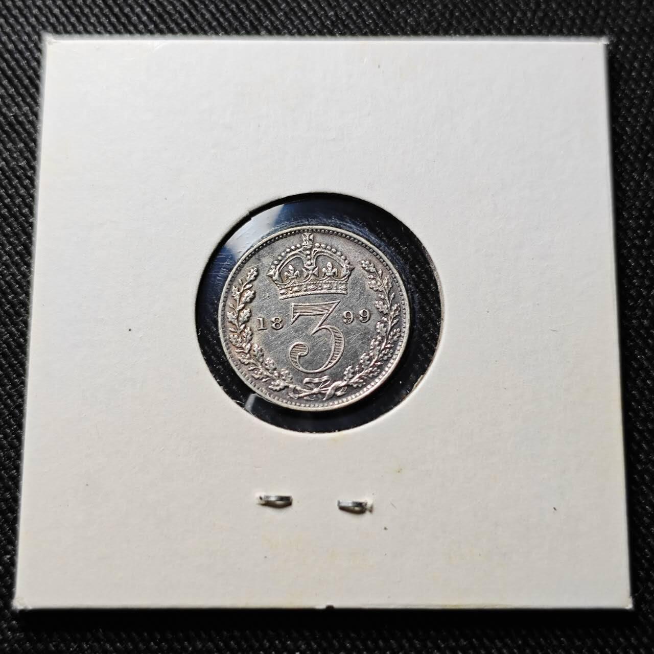 KK钱币收藏小铺  第398期 百期特拍（四拍之二） 2月预留时间 周末发货  1899英国维多利亚女王3便士银币 细节都在