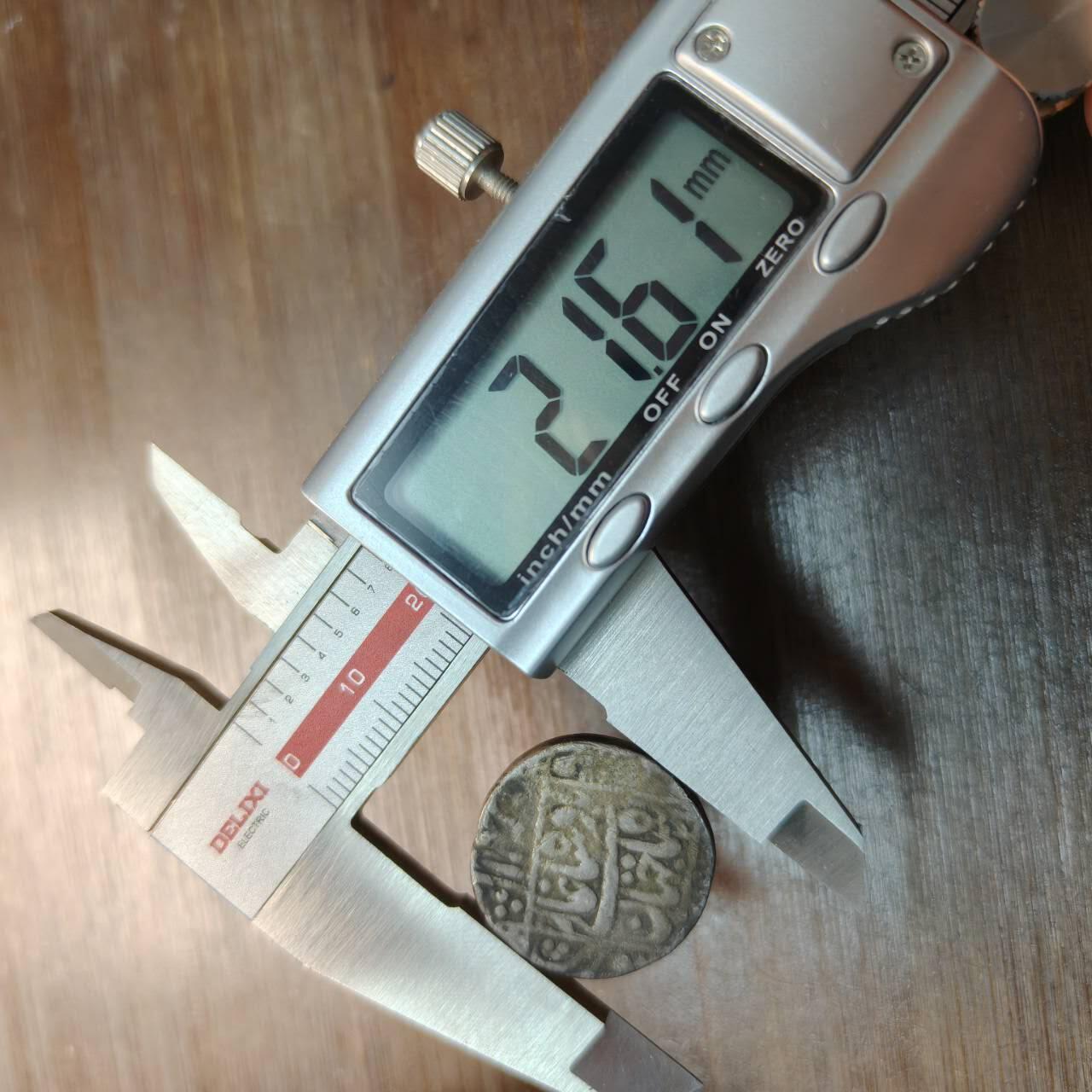 【春节前最后一拍，下一场3.3号】★第139加场★银币专场 不寄存，200包邮。不满200元，支付5元运费。《接受代拍 代送NGC评级》 87【无寄存】新疆丝绸之路 银币 重11.2g  直径21.61mm