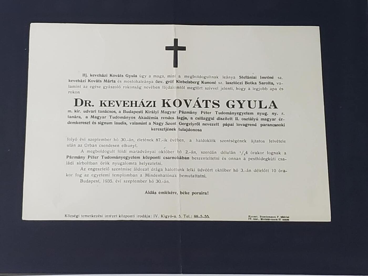 韵星假日军品类拍卖第三十九期暨默多克中校夫妇专场 -- Rimey Holidays Militaria Auction 39 & The Modoks Collection  匈牙利王国佩卡米哈利教授旧藏 凱維哈齊的久拉·科瓦茨 匈牙利皇家宮廷顧問、布達佩斯皇家帕茲曼尼·彼得大學退休教授、匈牙利科學院院士、匈牙利功績十字勳章二級星章及嘉獎章獲得者，以及教宗聖額我略大帝勳章指揮官十字勳章獲得者讣告一份 接受者和发出者均是匈牙利王国的著名学者 倒数两幅图为两人维基