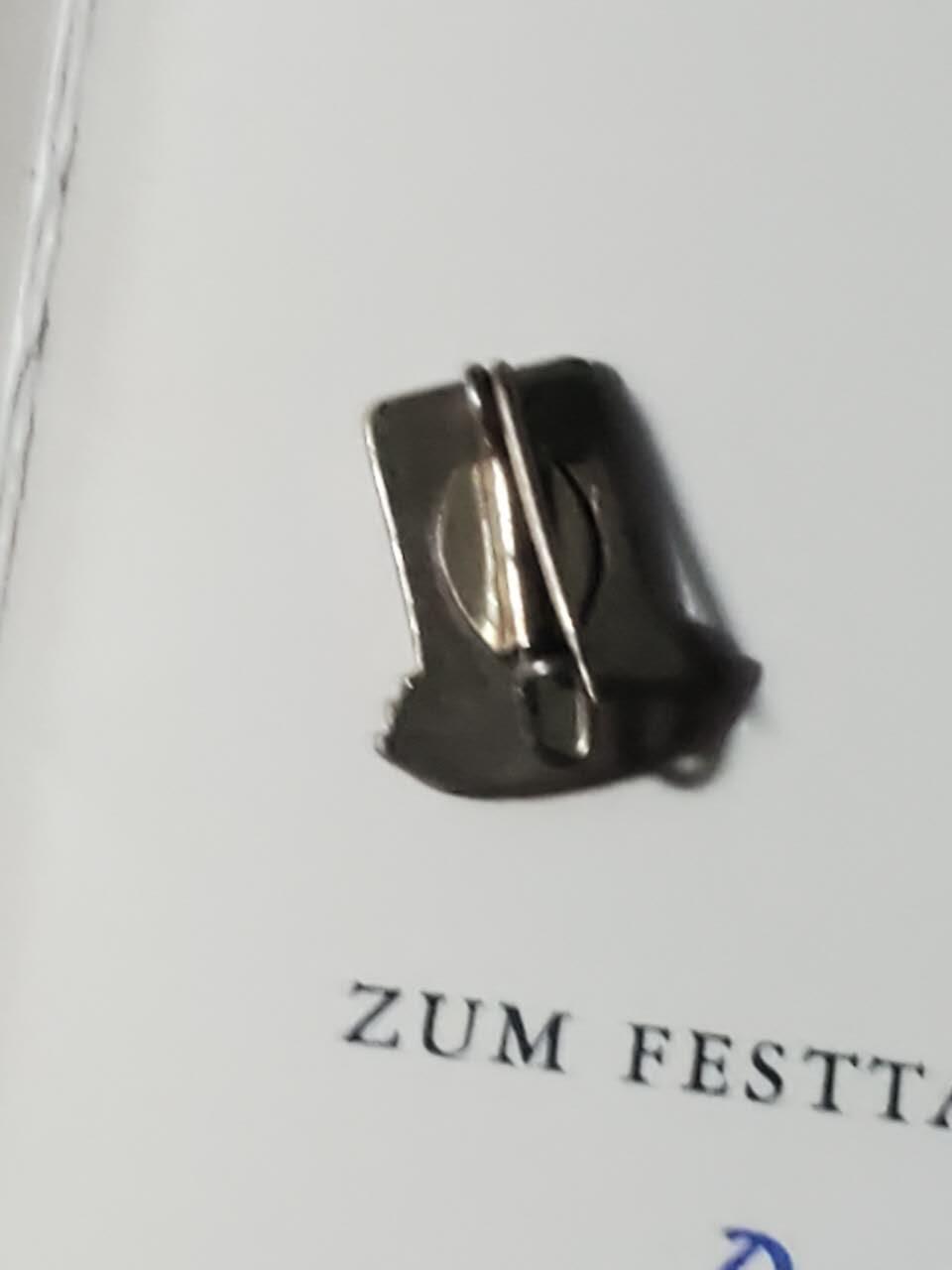 韵星假日军品类拍卖第三十九期暨默多克中校夫妇专场 -- Rimey Holidays Militaria Auction 39 & The Modoks Collection  民主德国青年服务大证书+工会40年荣誉成员一套 带红封皮