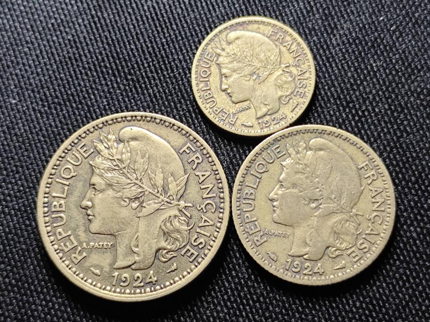 KK钱币收藏小铺  第398期 百期特拍（四拍之二） 2月预留时间 周末发货  1924法属多哥大小面值清年一组！