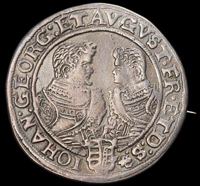 修遠堂世界钱币第103期 - 1611年萨克森1泰勒大银币，改胸针，29.63g