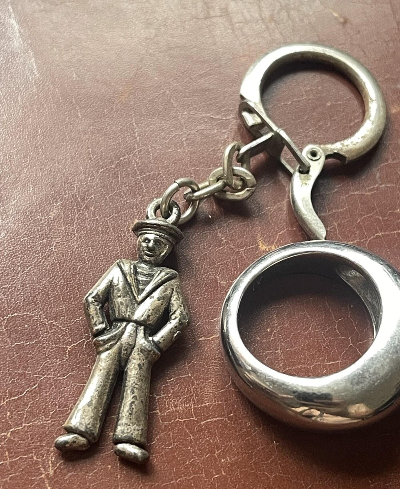 法国二战时期老海军钥匙链水兵人物形象银色（可交换朝鲜苏联勋章奖章）