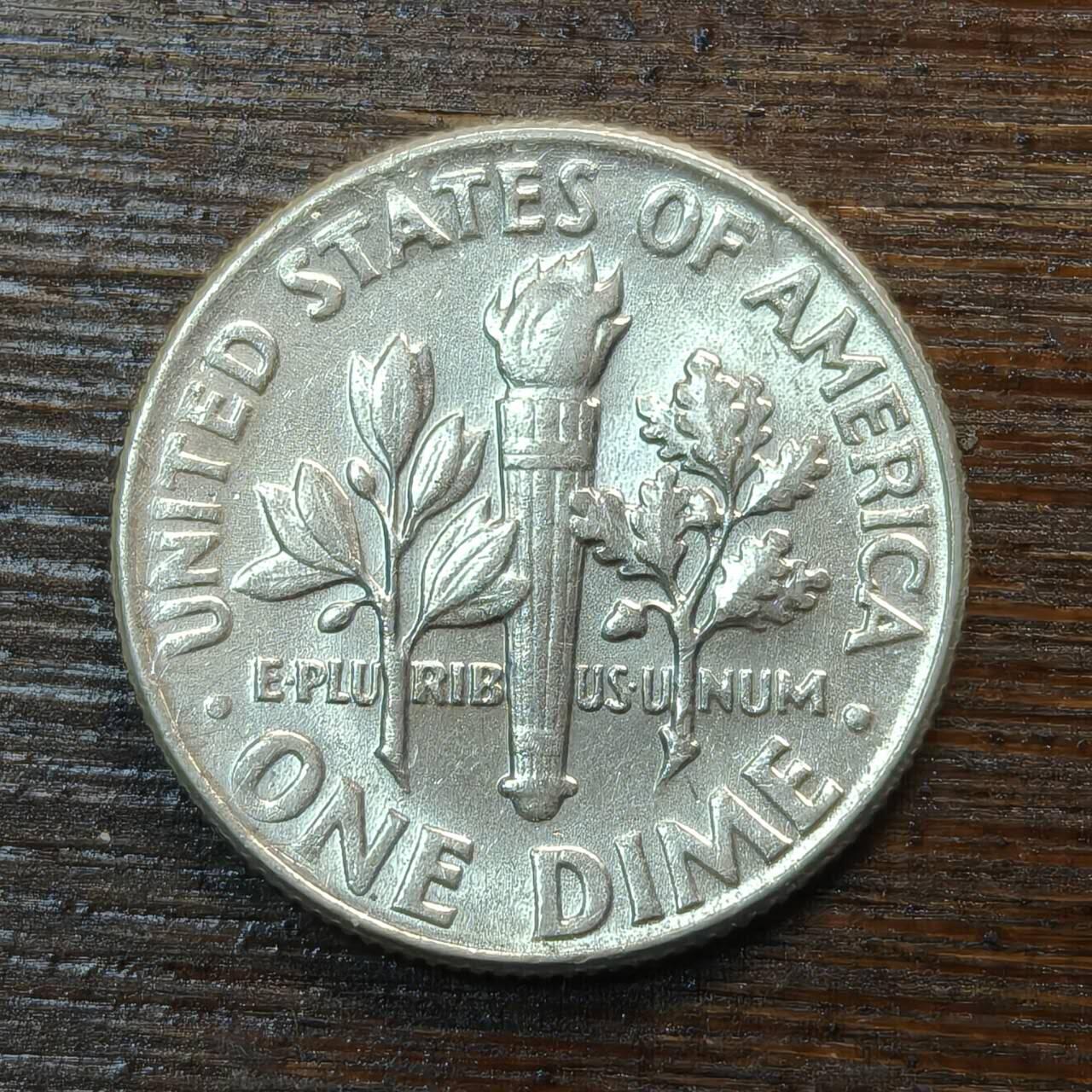 【春节前最后一拍，下一场3.3号】★第139加场★银币专场 不寄存，200包邮。不满200元，支付5元运费。《接受代拍 代送NGC评级》 53【无寄存】美国 10分 1964年 银币