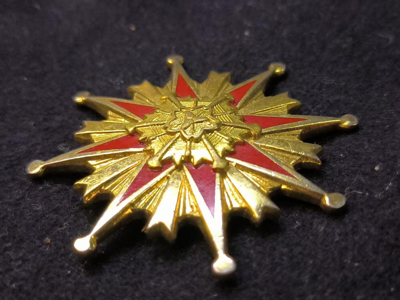 （店主清仓 大量自藏 制服徽章盛宴）罗岚⭐爱藏⭐甄选专拍第五场-分享拍场赚佣（实体经营） 日本消防协会表彰旗受者章 铜制珐琅材质