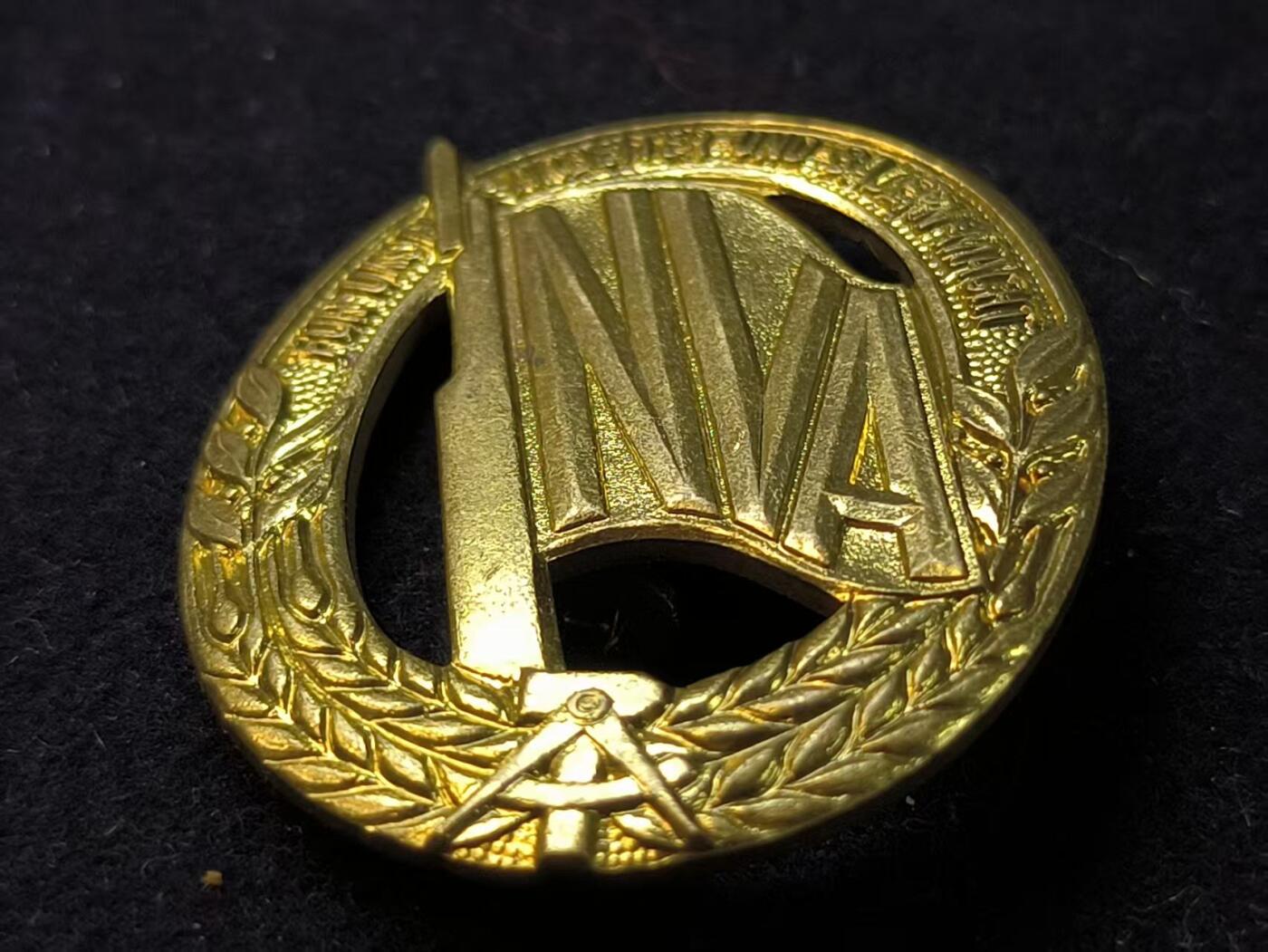 （店主清仓 大量自藏 制服徽章盛宴）罗岚⭐爱藏⭐甄选专拍第五场-分享拍场赚佣（实体经营）