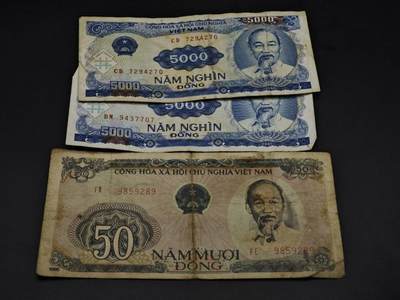 【淘币小摊】实时拍第八百五十九拍   无佣金福利纸币场   满百包邮可预留二周 每周一统一发货   - 越南50-5000盾纸币3张【有折】