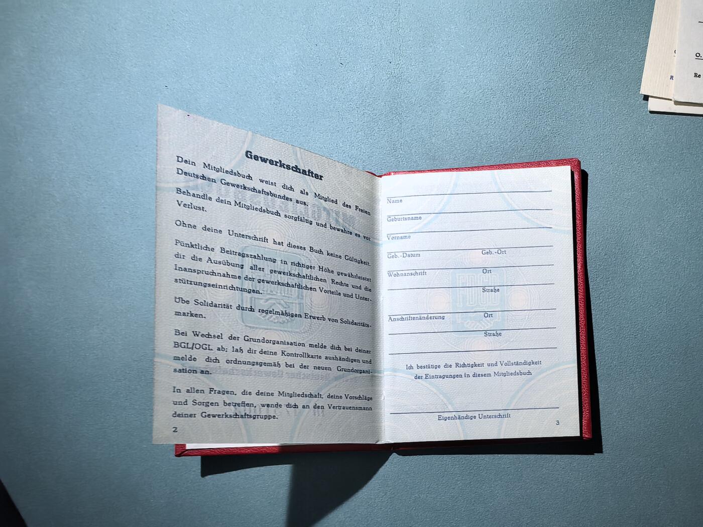 盛世勋华——号角文化勋章邮票专场拍卖第303期 东德自由德国工会联合会（FDGB）空白会员证书