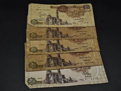 【淘币小摊】实时拍第八百五十九拍   无佣金福利纸币场   满百包邮可预留二周 每周一统一发货   - 埃及1镑纸币5张【有折】