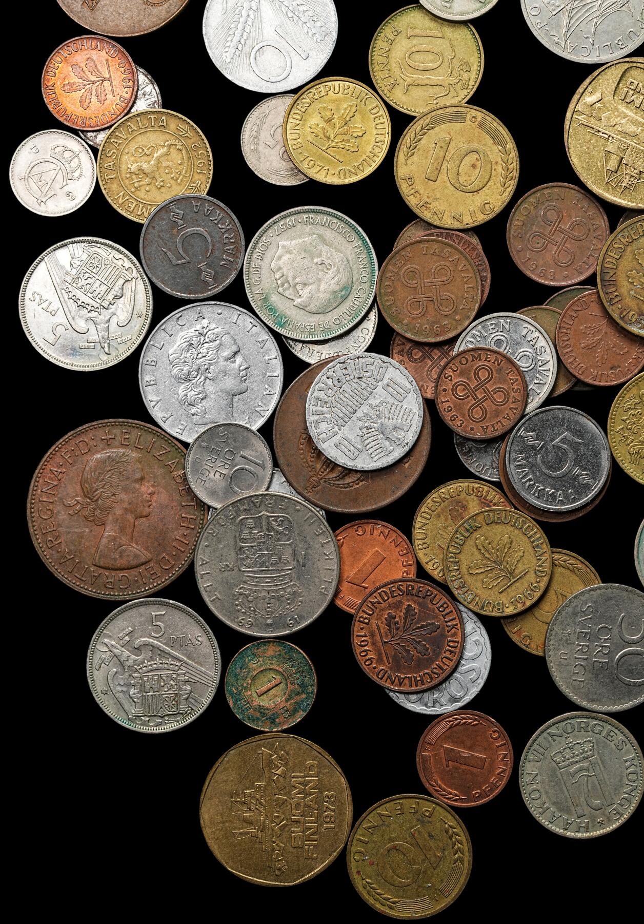 修遠堂世界钱币第103期 现代世界钱币约71枚