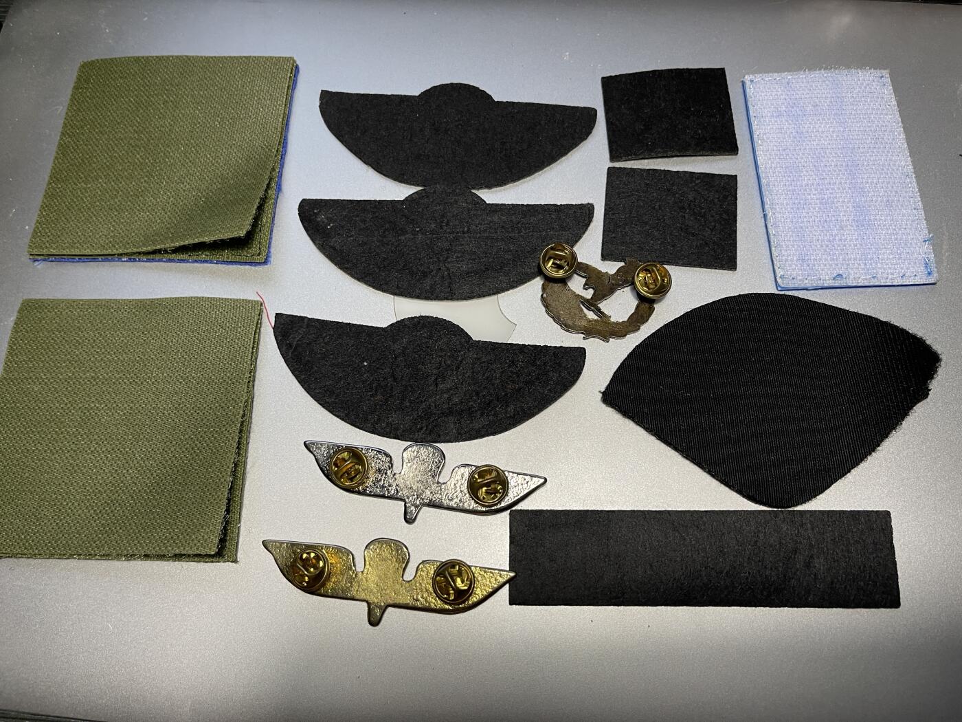 原版希腊伞兵空降兵伞降章山地兵雄鹰徽章一套出（可交换朝鲜苏联勋章奖章）