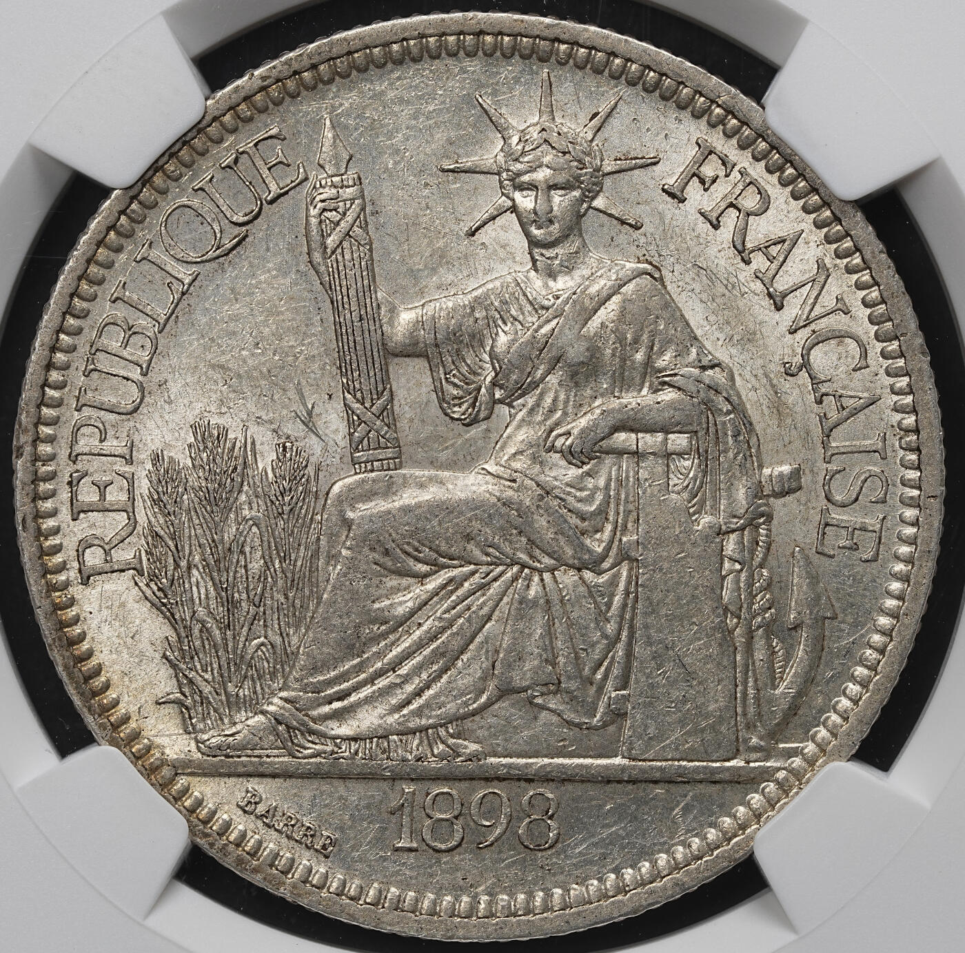 修遠堂世界钱币第103期 NGC AU58 1898年法属印支坐人大银币