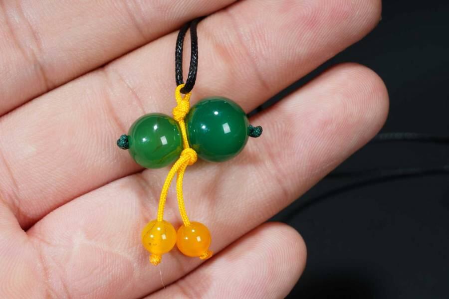 上海都达杂项专场十八（全场包邮） 天然绿玛瑙葫芦项链 附鉴定证书