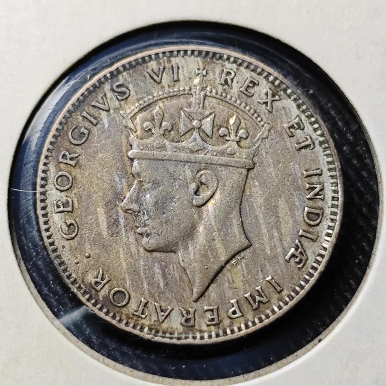 KK钱币收藏小铺  第398期 百期特拍（四拍之二） 2月预留时间 周末发货  1942英属东非25分银币 乔六