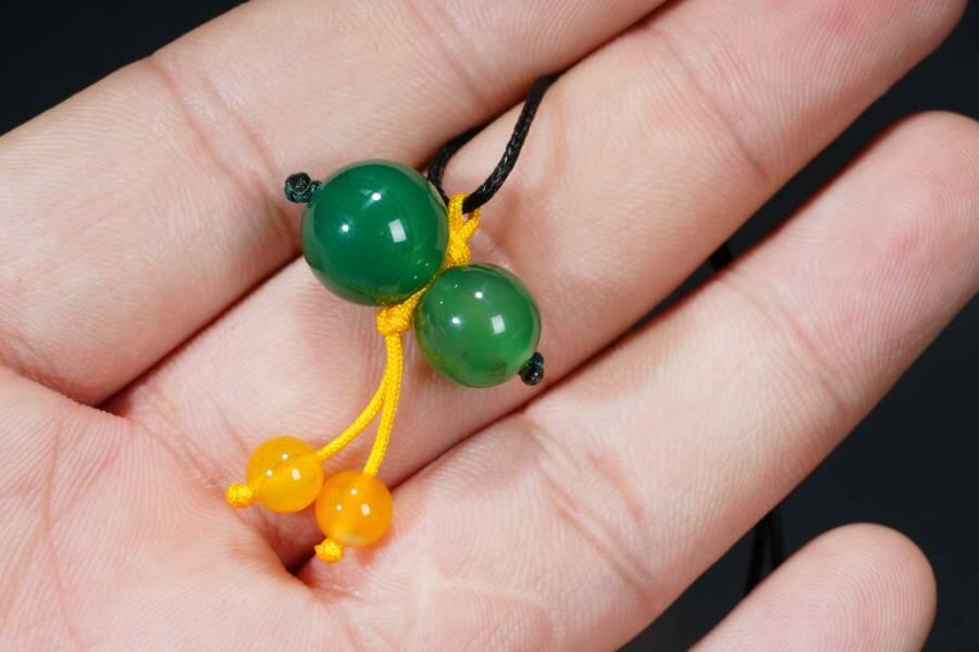 上海都达杂项专场十八（全场包邮） 天然绿玛瑙葫芦项链 附鉴定证书