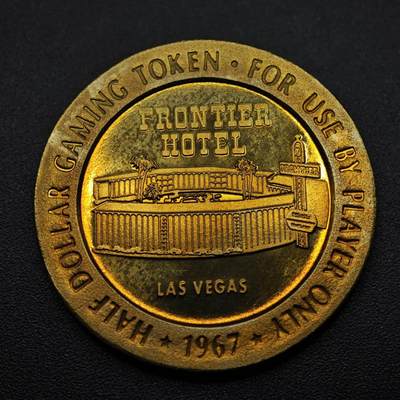 【淘币小摊】限时拍第八百五十八拍  散币场  满百包邮可预留两周  周一统一发货  - 美国1967年内华达州拉斯维加斯边境酒店半美元代币铜币