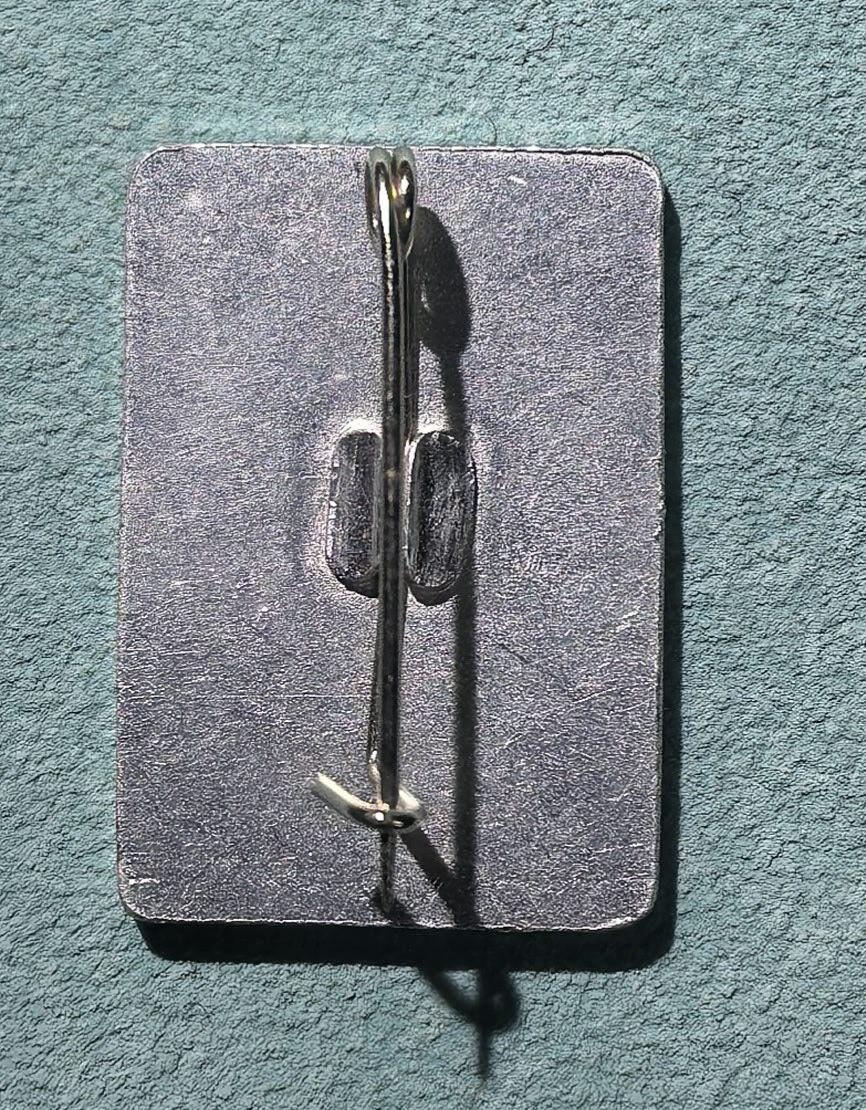 盛世勋华——号角文化勋章邮票专场拍卖第303期 古巴（社会主义）7.26革命（卡斯特罗率兵攻打蒙卡达军营）10周年纪念证章 东德制造