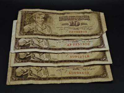 【淘币小摊】实时拍第八百五十九拍   无佣金福利纸币场   满百包邮可预留二周 每周一统一发货   - 南斯拉夫10第纳尔纸币4张【有折】