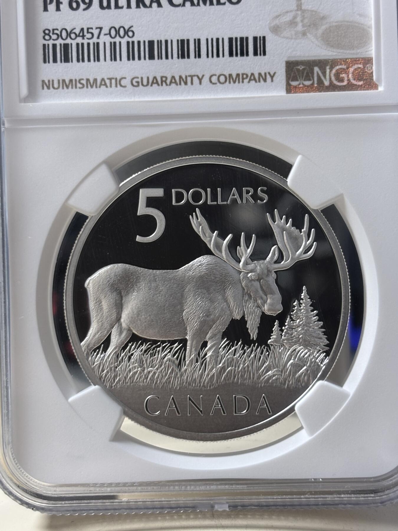 第190期拍卖 2004年加拿大驼鹿纪念银币NGC-PF69  28.8g,999银