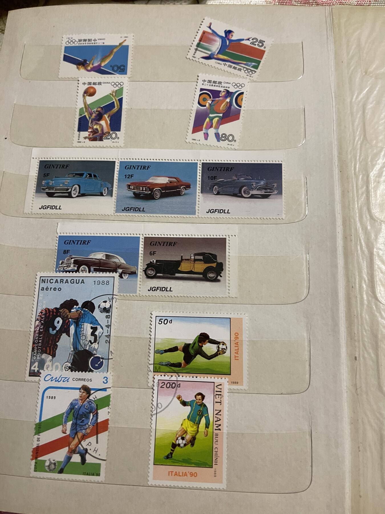 自己90年代收藏的国内欧州邮票两本一起出（可交换朝鲜苏联勋章奖章）