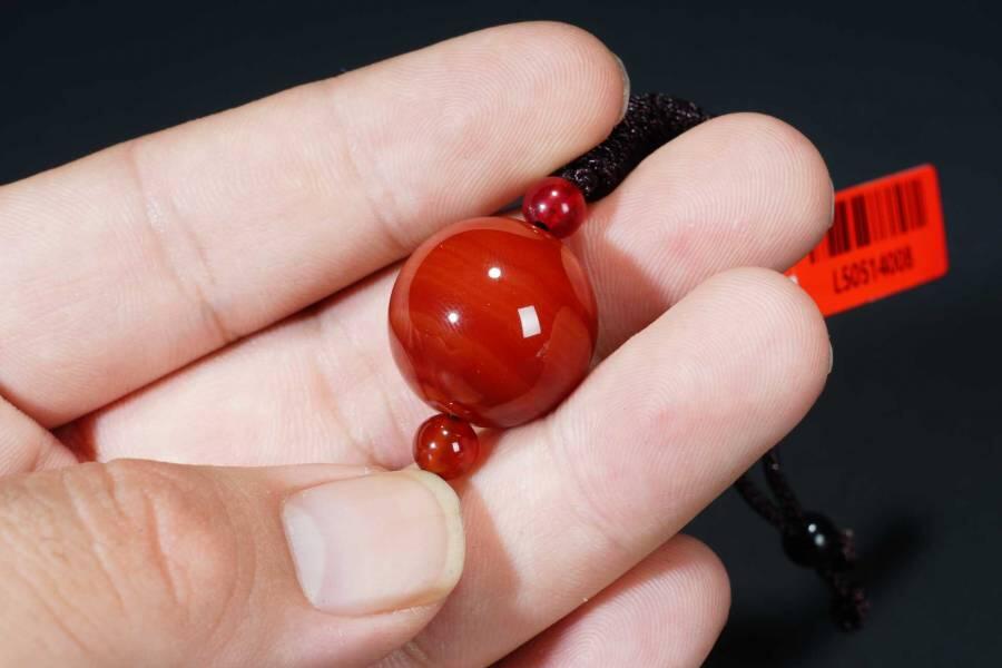 上海都达杂项专场十八（全场包邮） 天然 红玛瑙单珠吊坠挂件 附鉴定证书