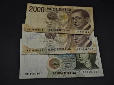 【淘币小摊】实时拍第八百五十九拍   无佣金福利纸币场   满百包邮可预留二周 每周一统一发货   - 意大利2000-5000里拉纸币3张【有折】