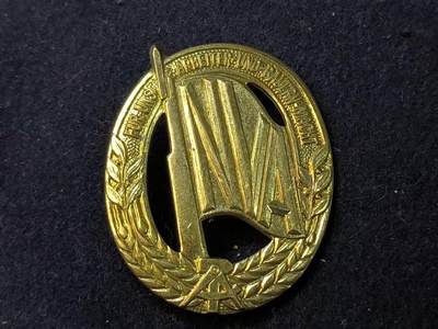 （店主清仓 大量自藏 制服徽章盛宴）罗岚⭐爱藏⭐甄选专拍第五场-分享拍场赚佣（实体经营） - 民主德国人民军金级体能证章 厚重非铝质美品