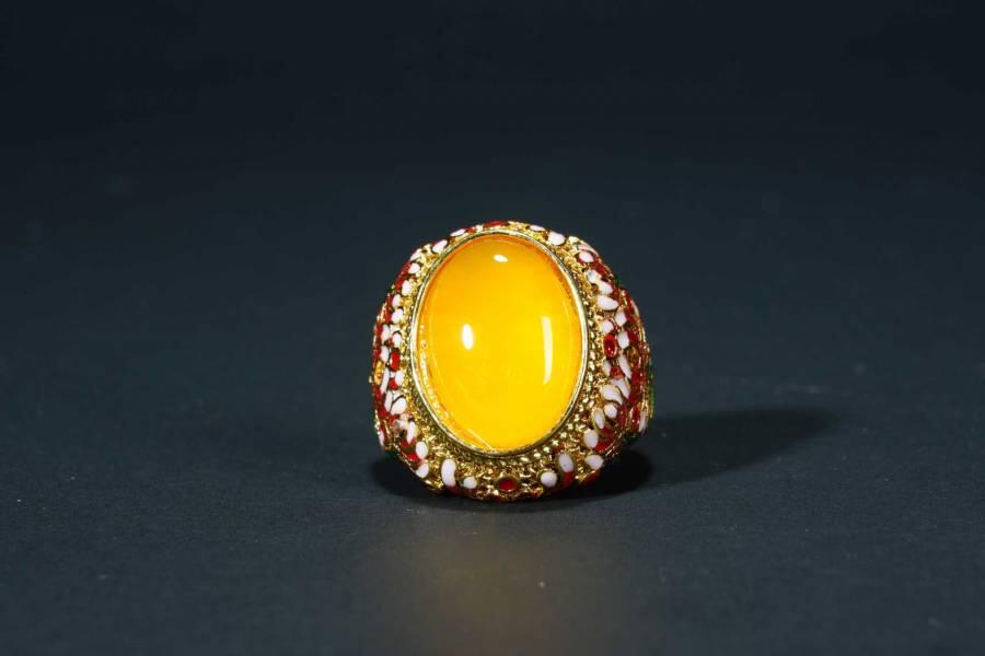 上海都达杂项专场十八（全场包邮） 天然景泰蓝嵌黄玛瑙蛋面戒指 附鉴定证书