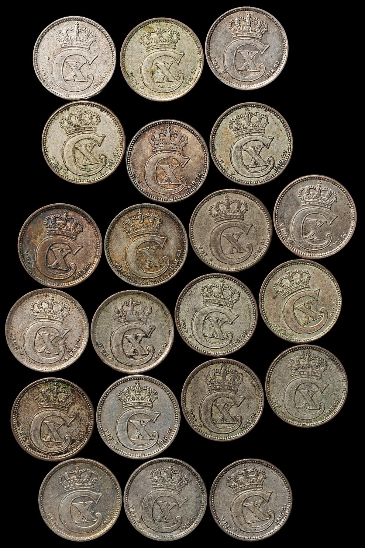 修遠堂世界钱币第103期 丹麦克里斯蒂安十世时期10欧尔银币一组，总重29.95g，含银40%