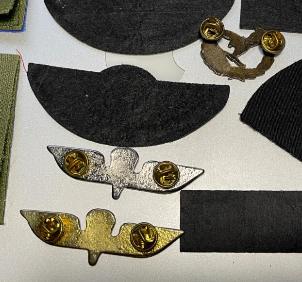 原版希腊伞兵空降兵伞降章山地兵雄鹰徽章一套出（可交换朝鲜苏联勋章奖章）