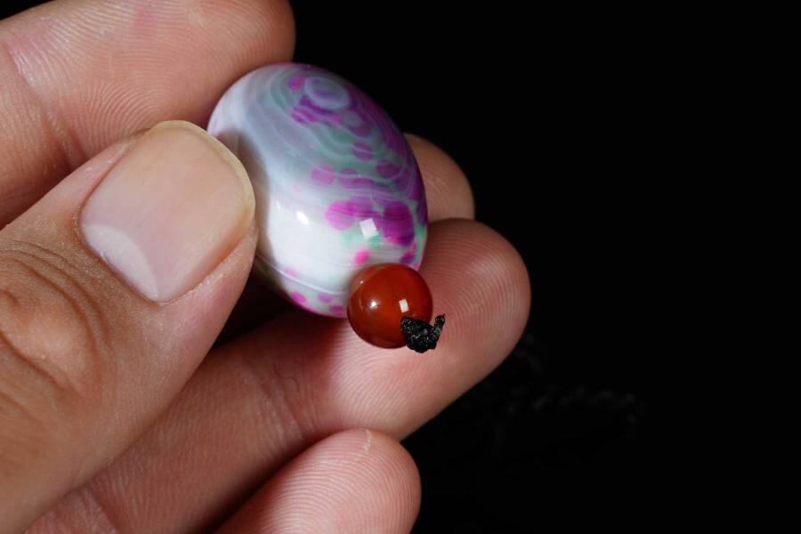 上海都达杂项专场十八（全场包邮） 天然粉色点彩路路通吊坠挂件 附鉴定证书