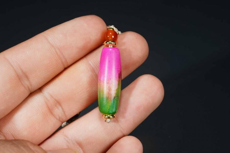 上海都达杂项专场十八（全场包邮） 天然粉绿玛瑙天珠挂件 附鉴定证书