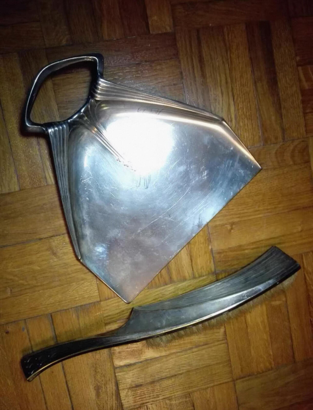 法国跳蚤市场淘到个人闲置法国19世纪法棍欧洲餐桌小刷帚和簸箕餐具专用老面包屑扫把镀银（接受交换朝鲜章）