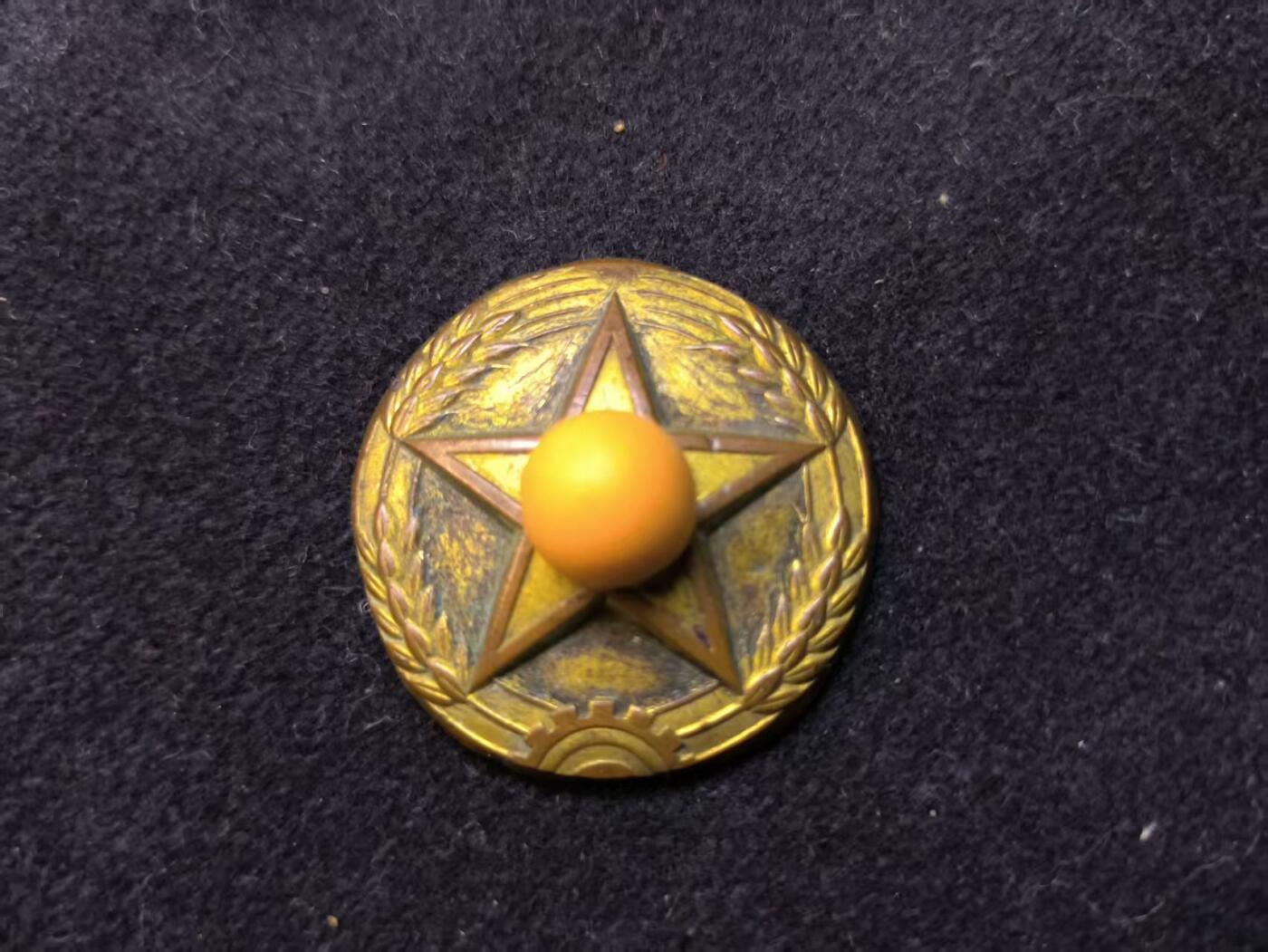 （店主清仓 大量自藏 制服徽章盛宴）罗岚⭐爱藏⭐甄选专拍第五场-分享拍场赚佣（实体经营） su-M55式陆铜鎏金帽徽