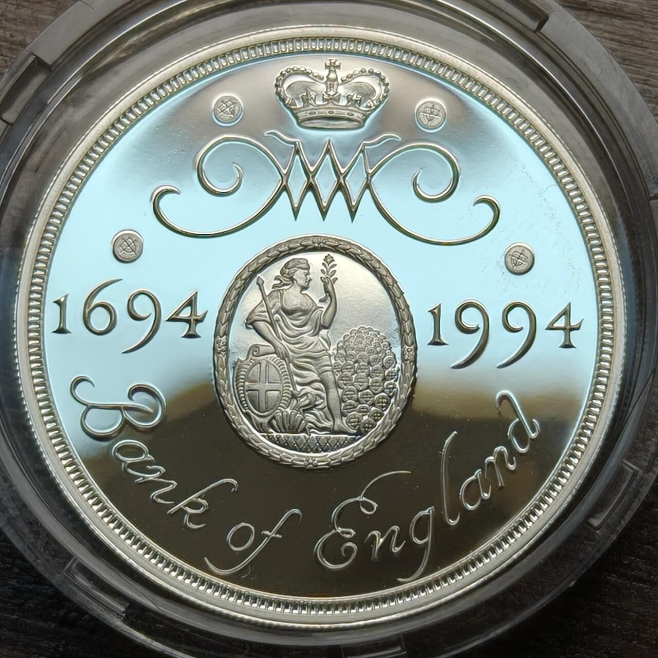 【春节前最后一拍，下一场3.3号】★第139加场★银币专场 不寄存，200包邮。不满200元，支付5元运费。《接受代拍 代送NGC评级》 120【无寄存】英国 1994年 2磅 英格兰银行300周年纪念银币