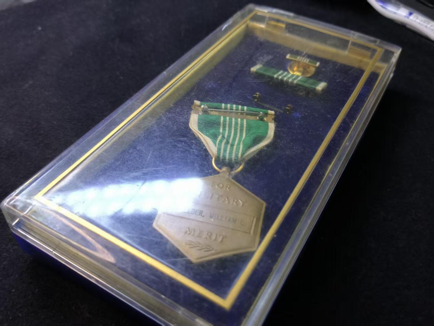 （店主清仓 大量自藏 制服徽章盛宴）罗岚⭐爱藏⭐甄选专拍第五场-分享拍场赚佣（实体经营） 美利坚合众国军事功绩奖章全套带原盒略 实发授予威廉·凯尔德（William L. Kelder）越战时期版本